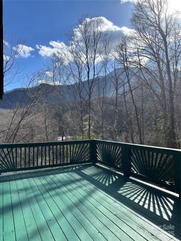 211 Cherry Hollow Road Burnsville NC 28714