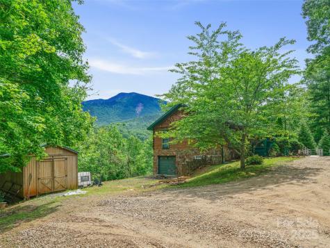 211 Cherry Hollow Road Burnsville NC 28714