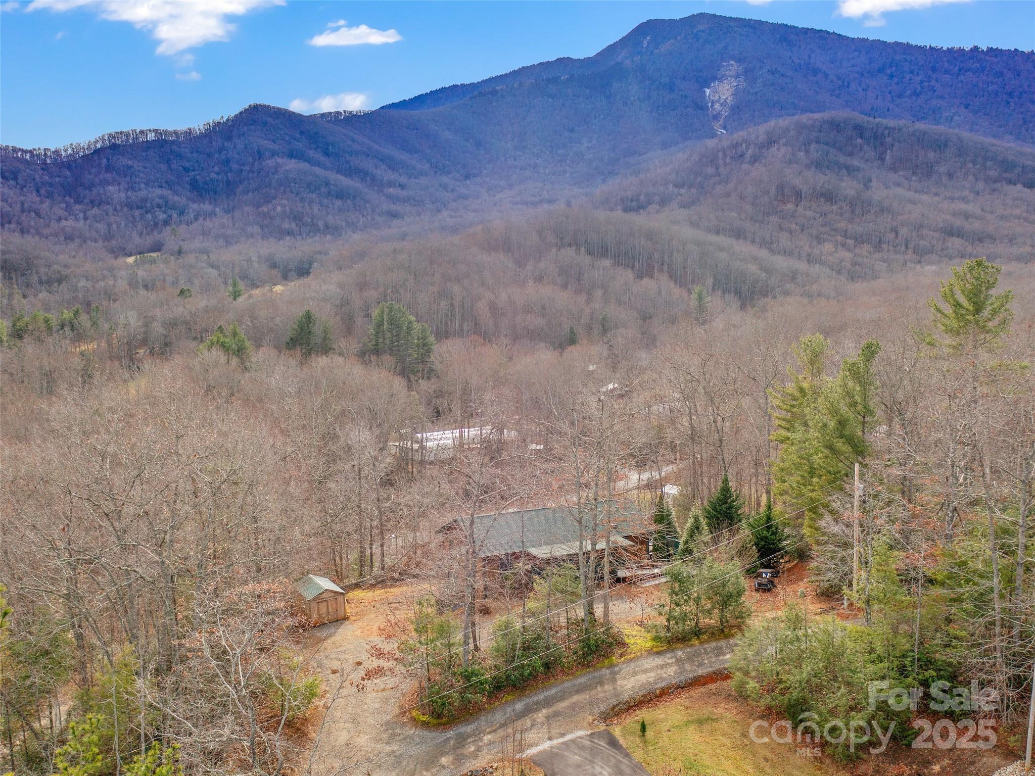 211 Cherry Hollow Road Burnsville NC 28714