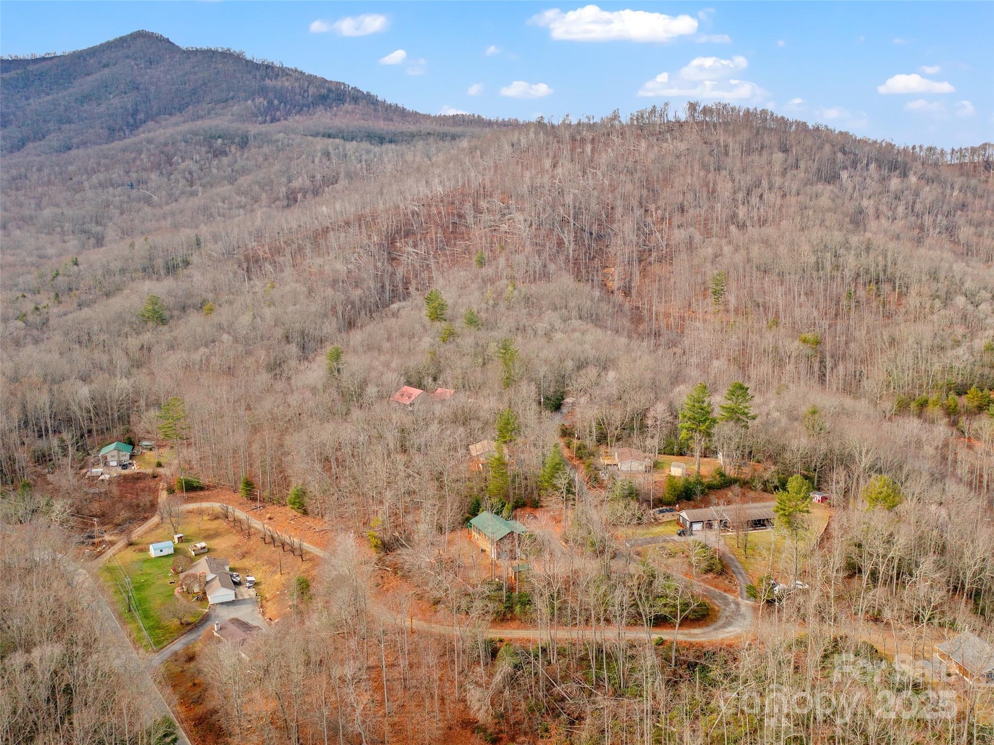 211 Cherry Hollow Road Burnsville NC 28714