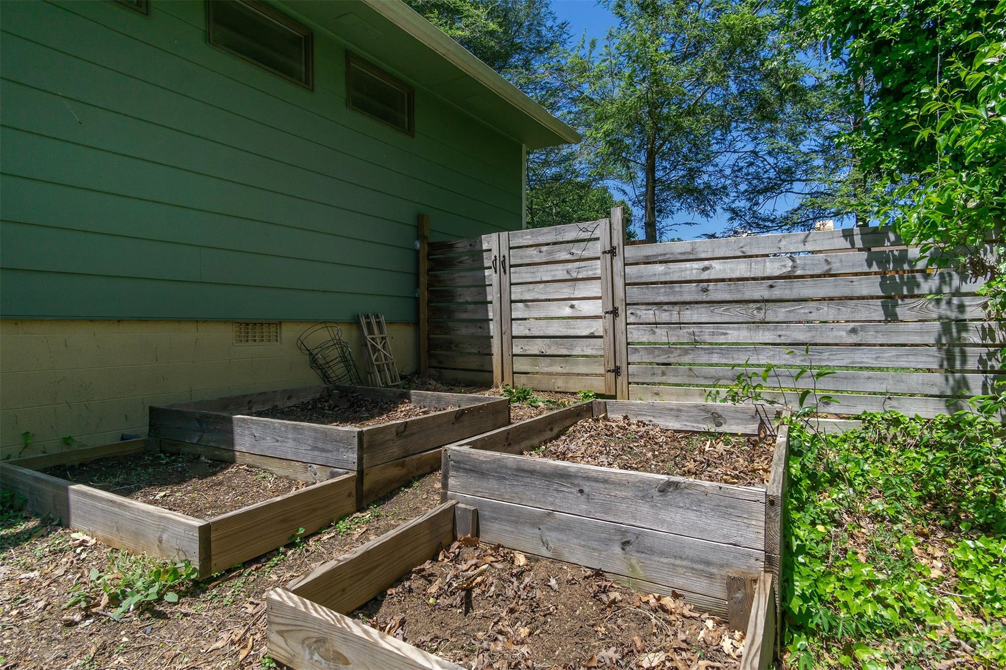 13 Woodfield Road Arden NC 28704