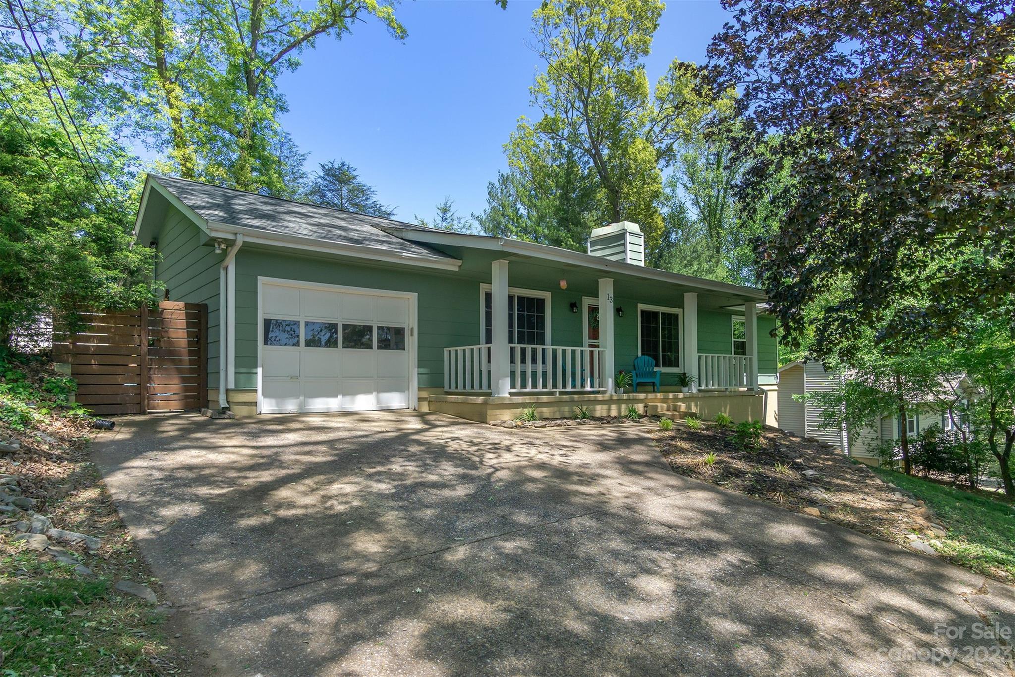13 Woodfield Road Arden NC 28704