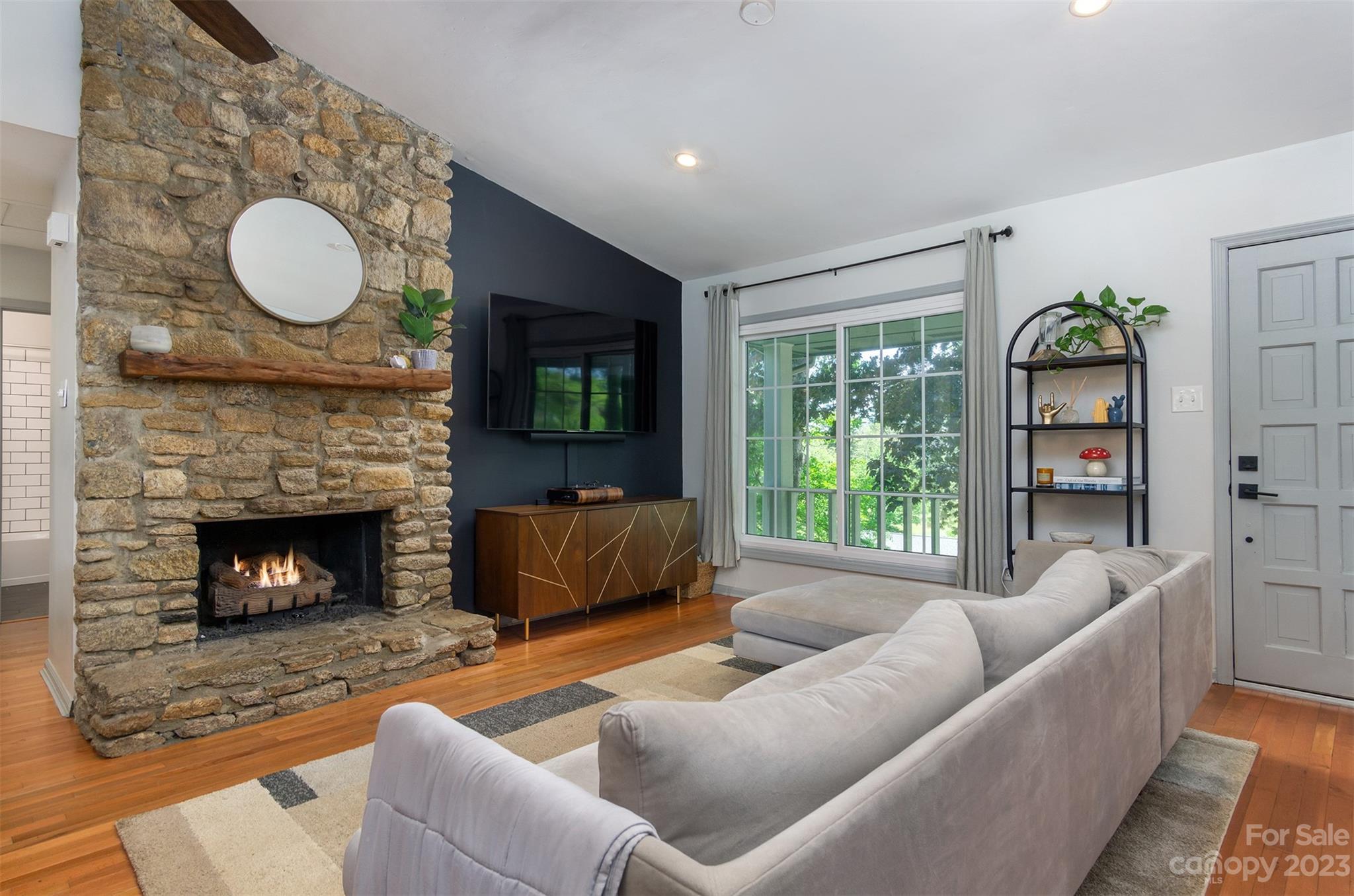 13 Woodfield Road Arden NC 28704