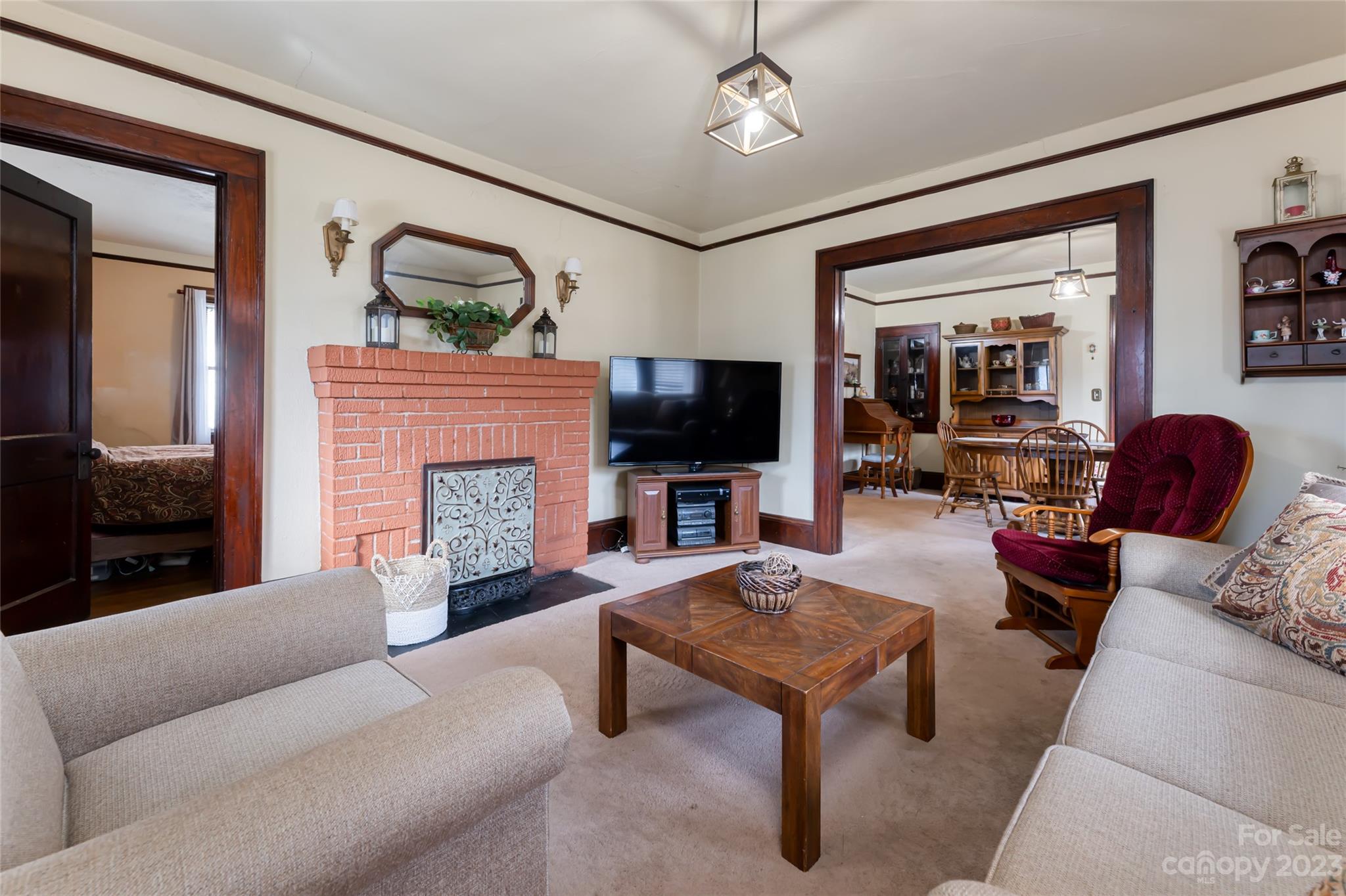 19 North Street Asheville NC 28801
