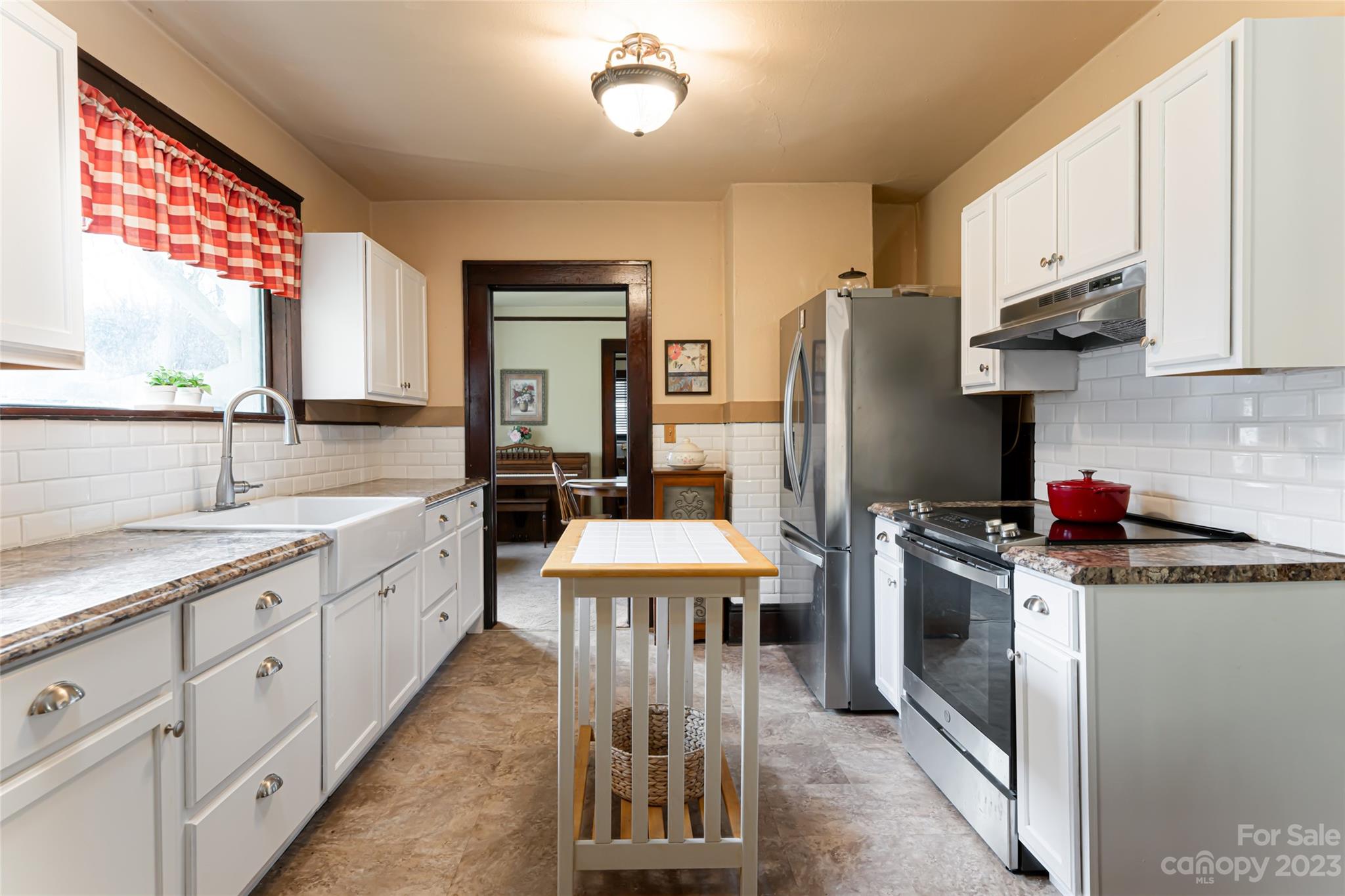 19 North Street Asheville NC 28801