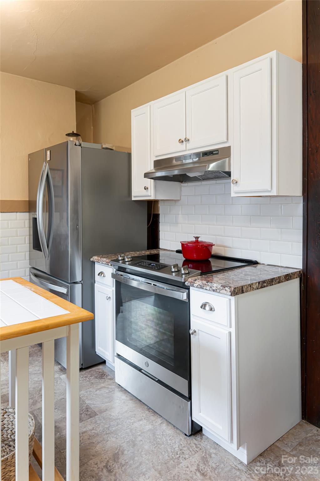19 North Street Asheville NC 28801