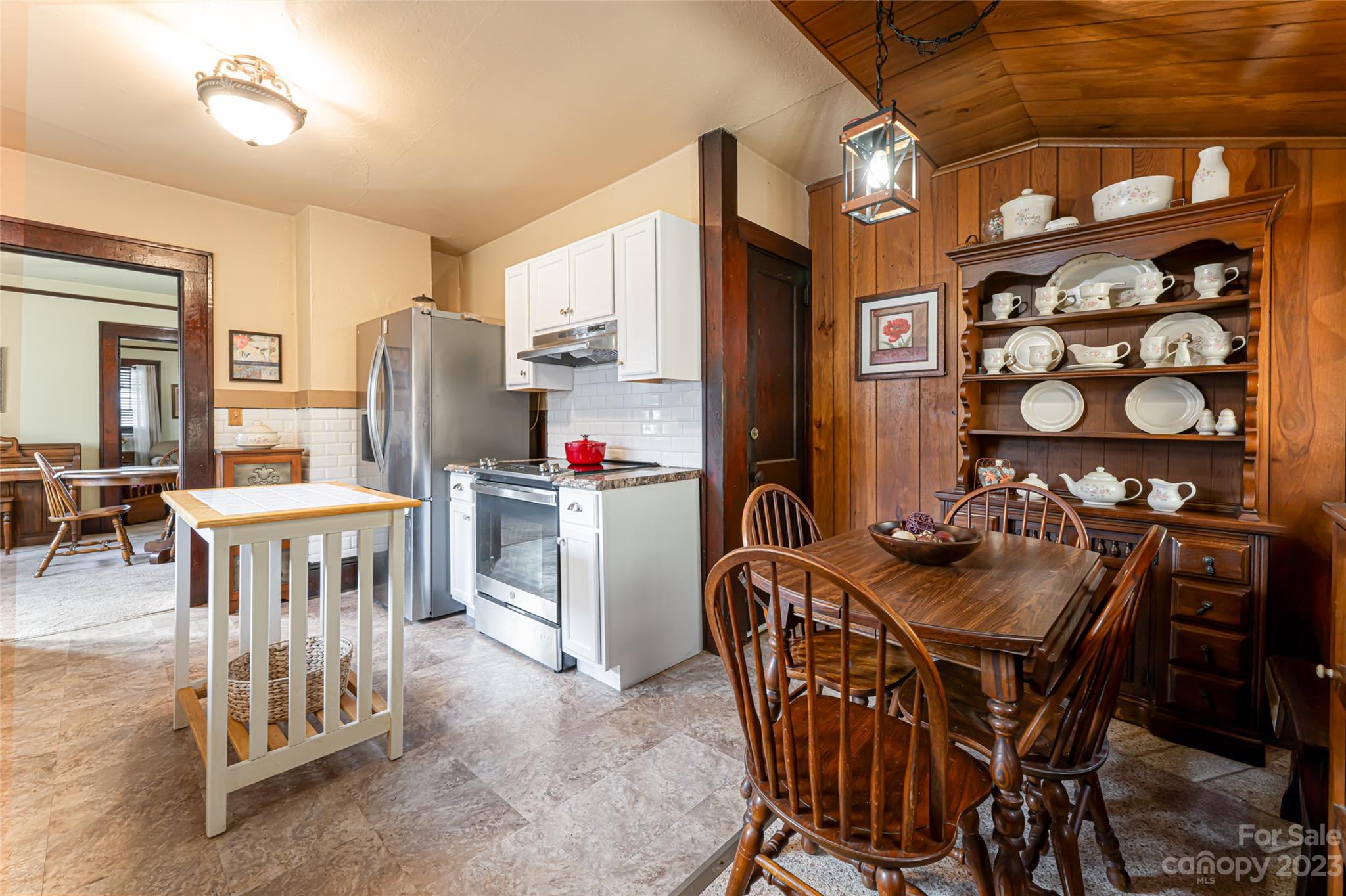 19 North Street Asheville NC 28801