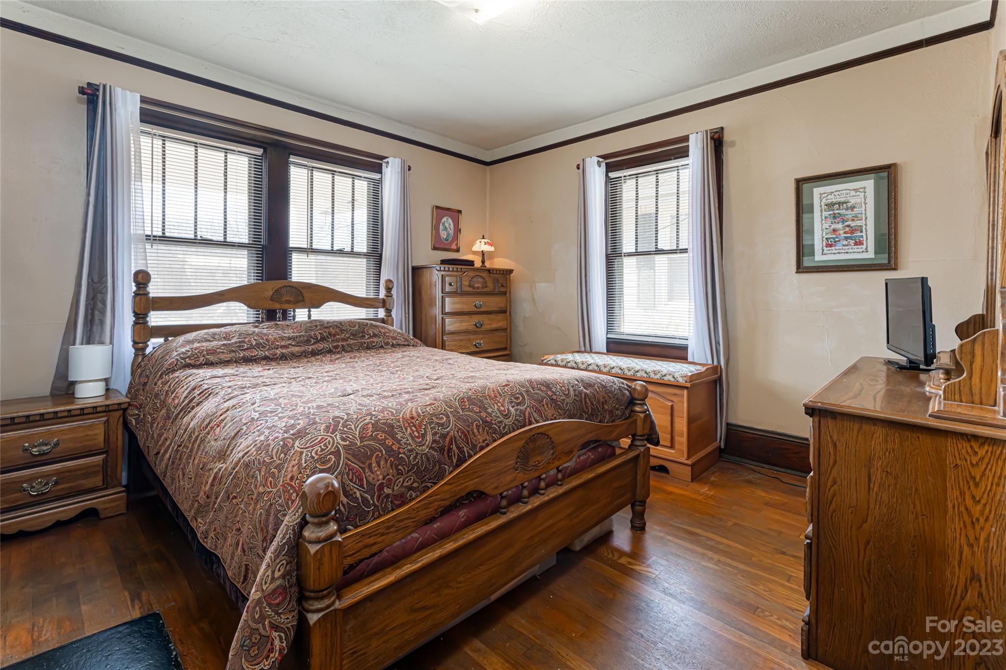 19 North Street Asheville NC 28801
