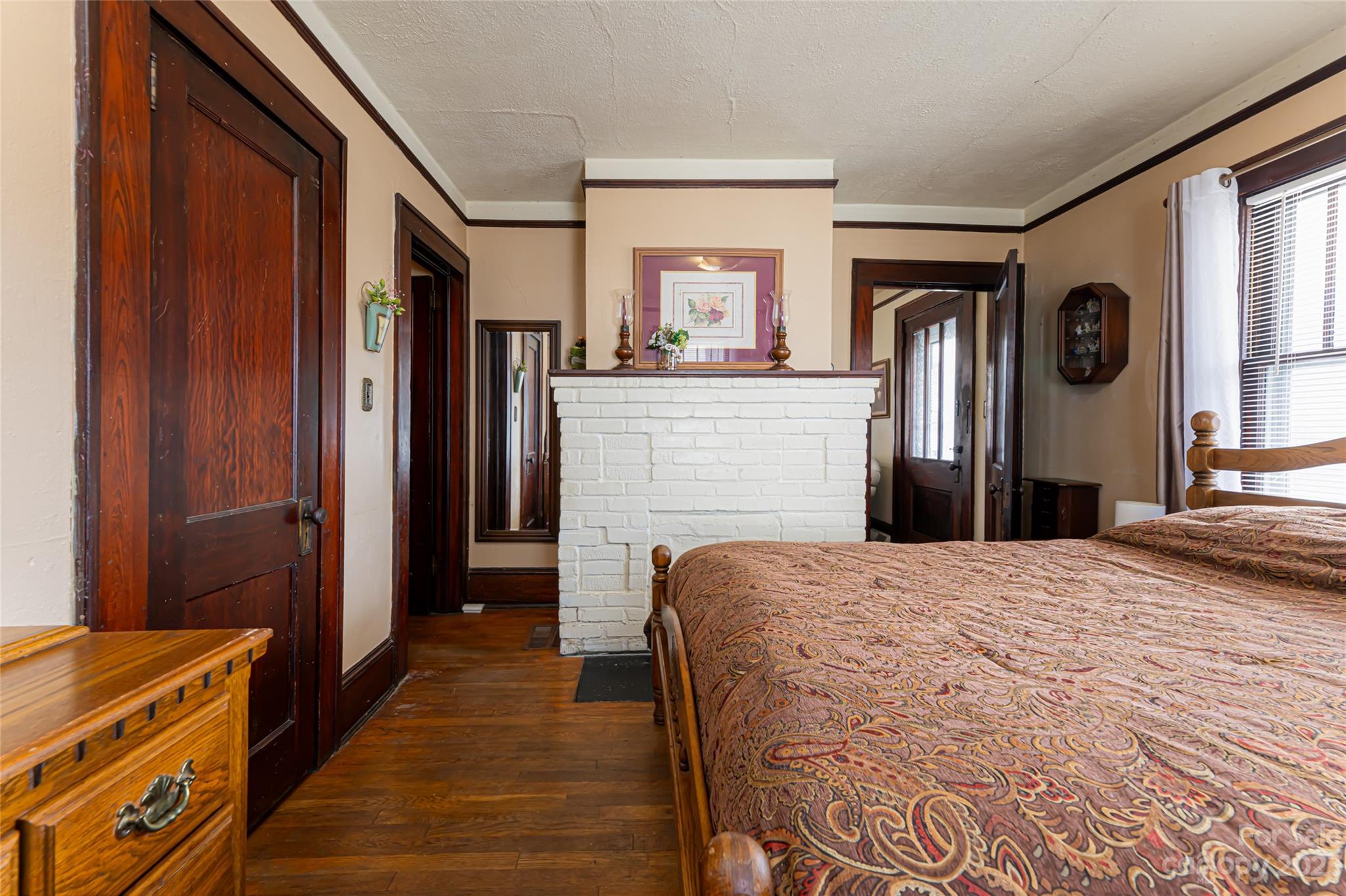 19 North Street Asheville NC 28801