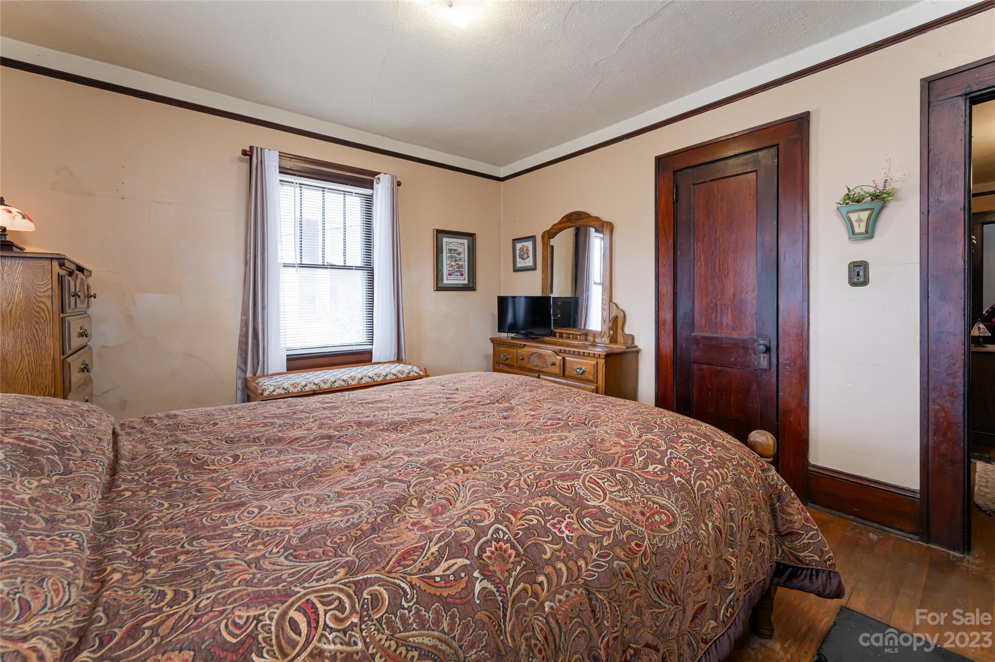19 North Street Asheville NC 28801