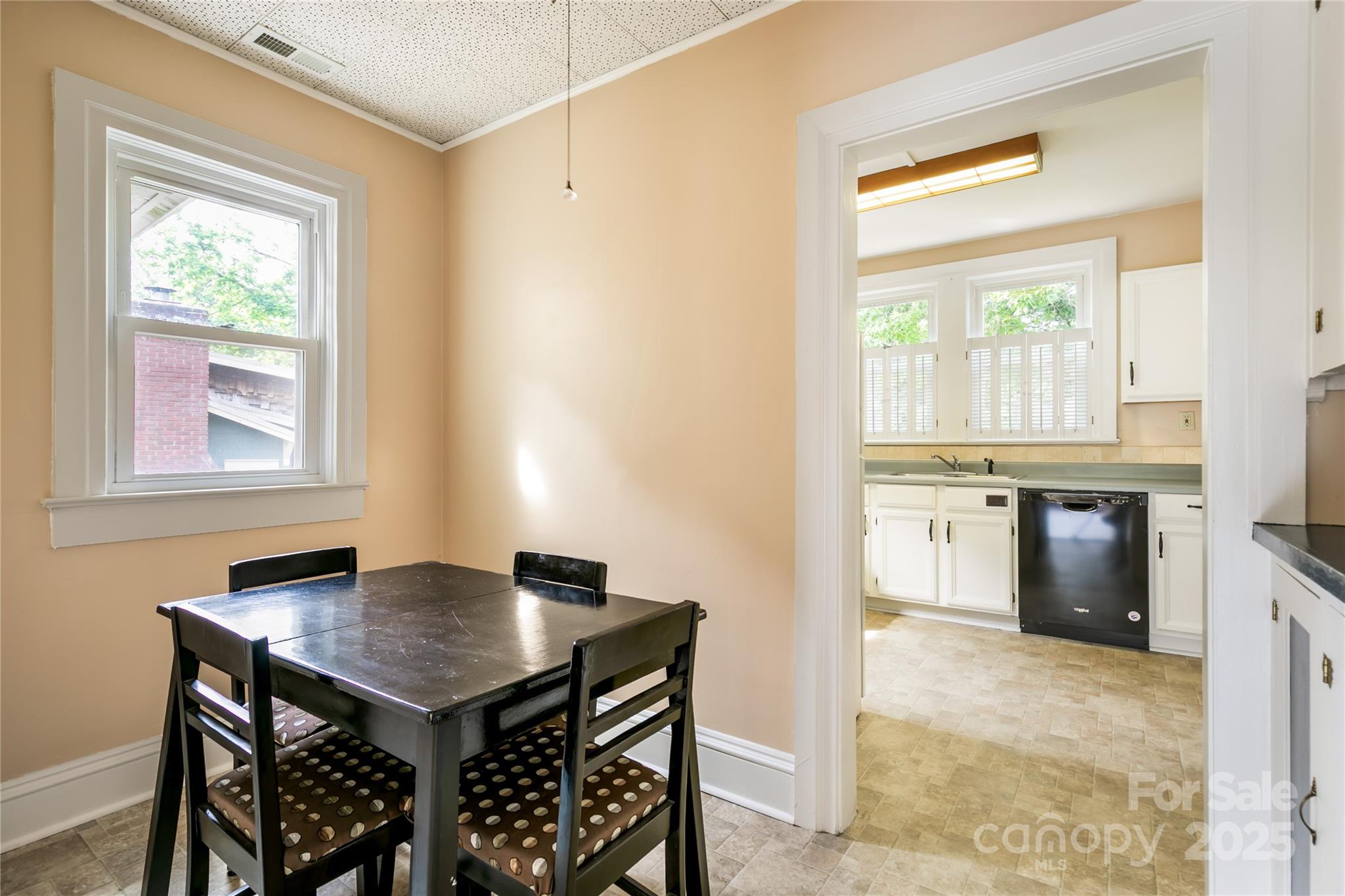 125 Church Street Black Mountain NC 28711