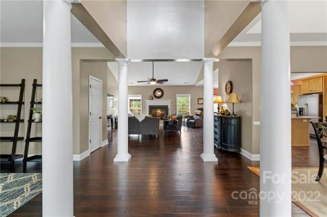 280 Hunter Ridge Drive Marshall NC 28753