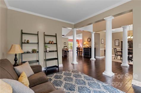 280 Hunter Ridge Drive Marshall NC 28753