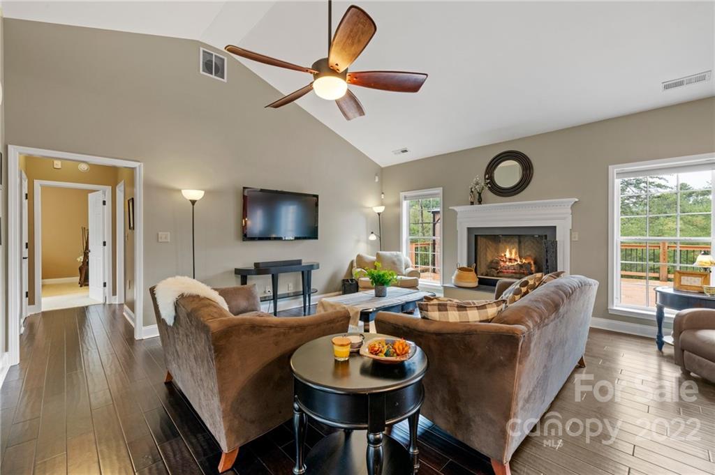 280 Hunter Ridge Drive Marshall NC 28753