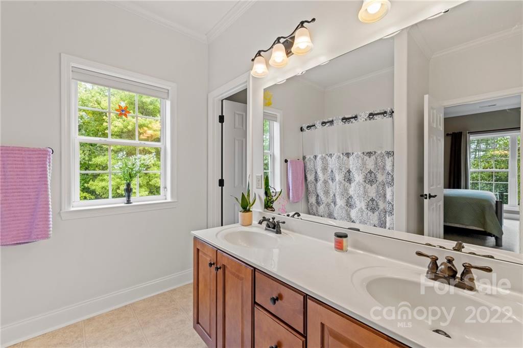280 Hunter Ridge Drive Marshall NC 28753