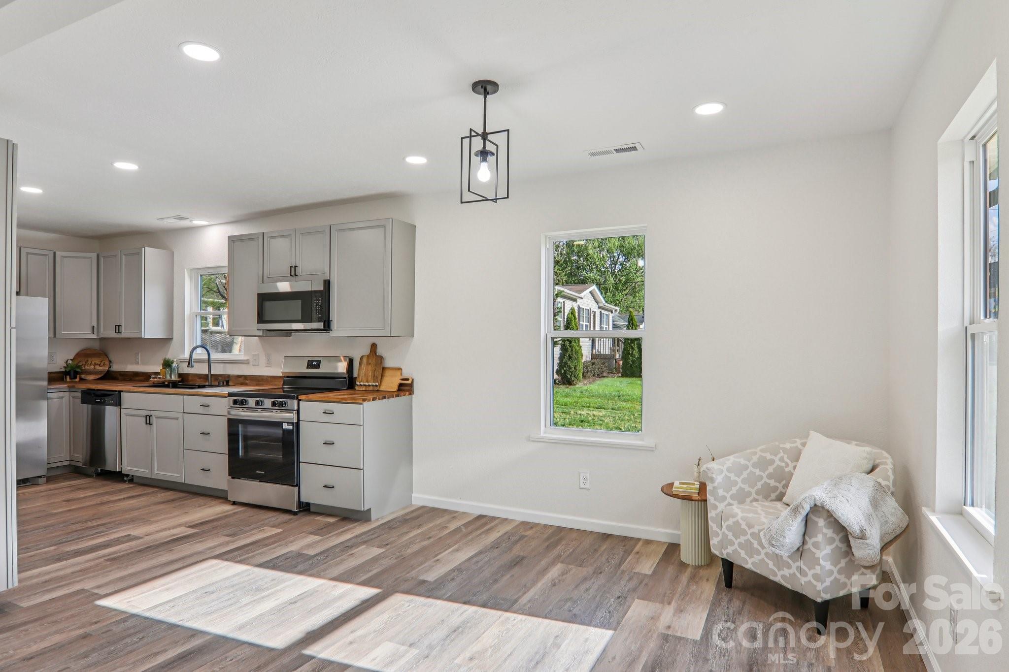 117 Virginia Avenue Waynesville NC 28786