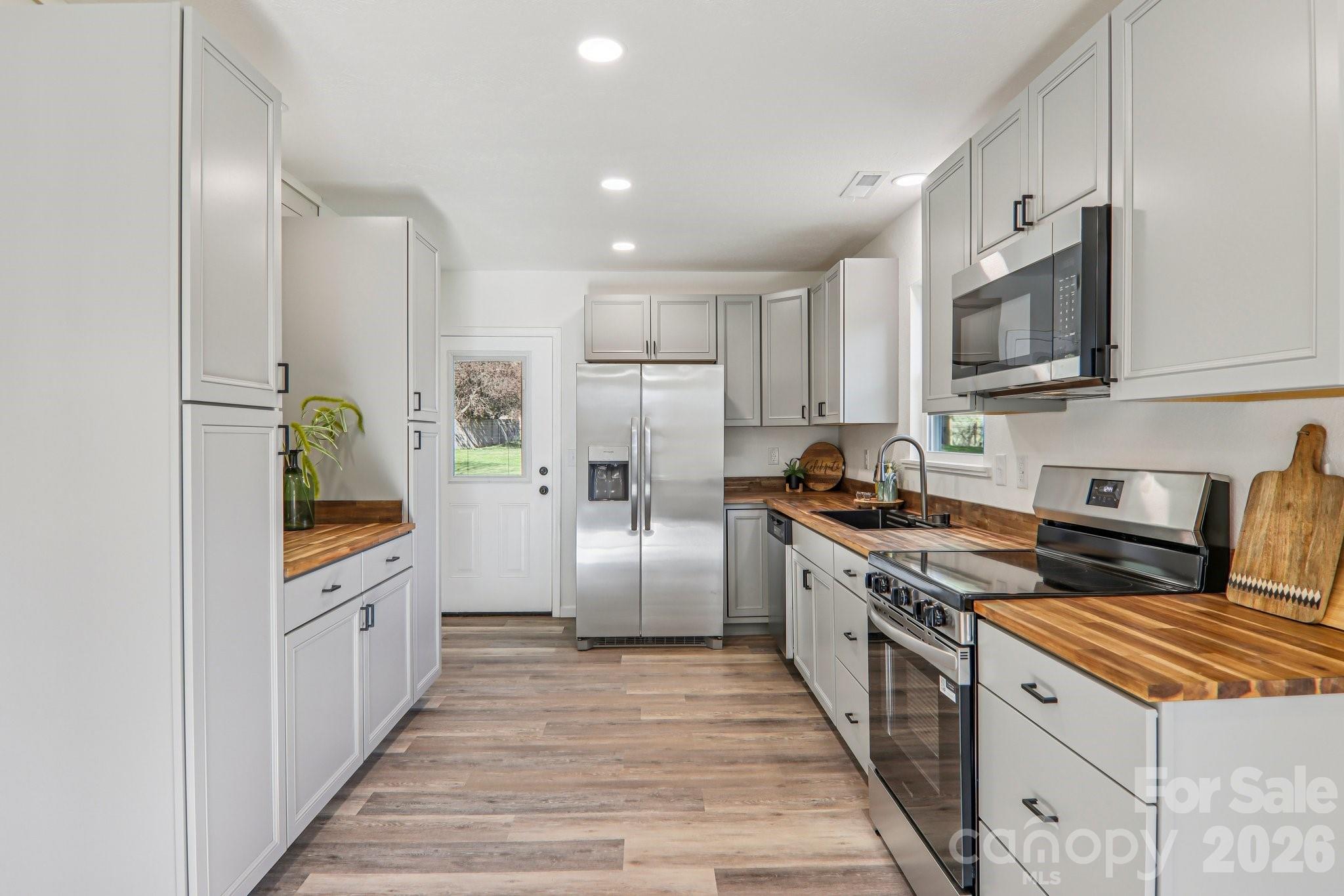 117 Virginia Avenue Waynesville NC 28786