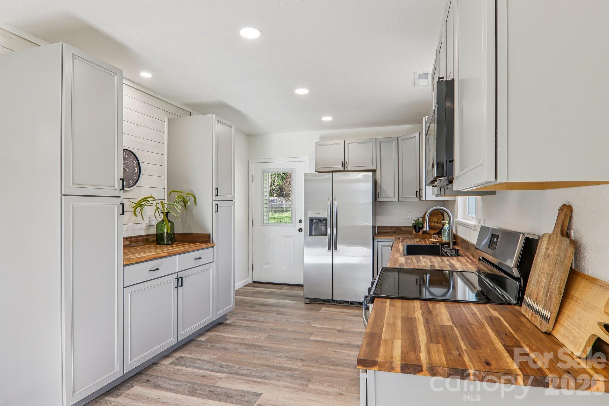 117 Virginia Avenue Waynesville NC 28786