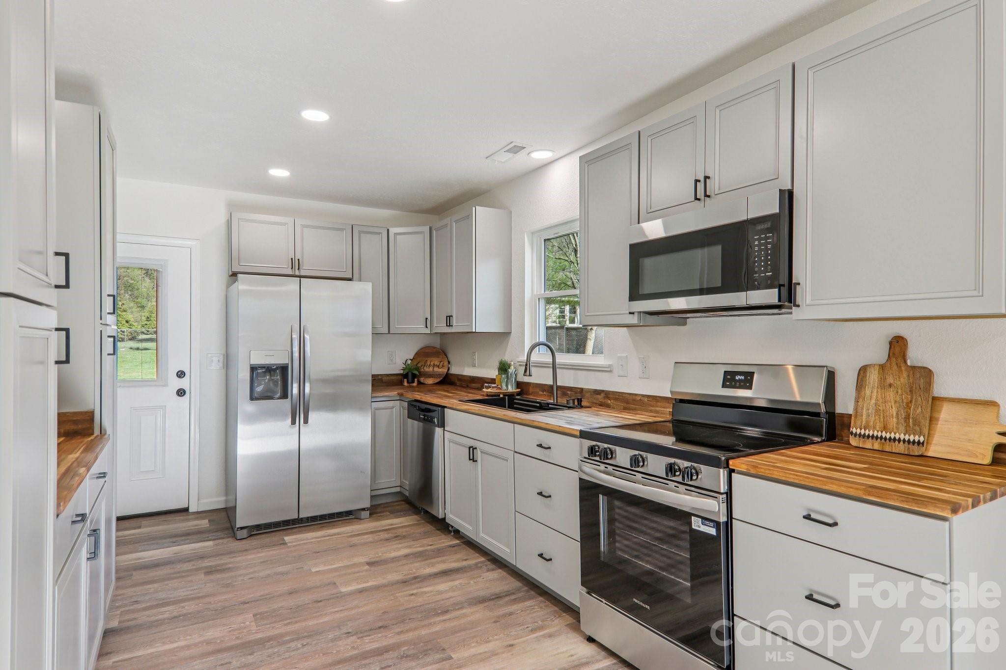 117 Virginia Avenue Waynesville NC 28786