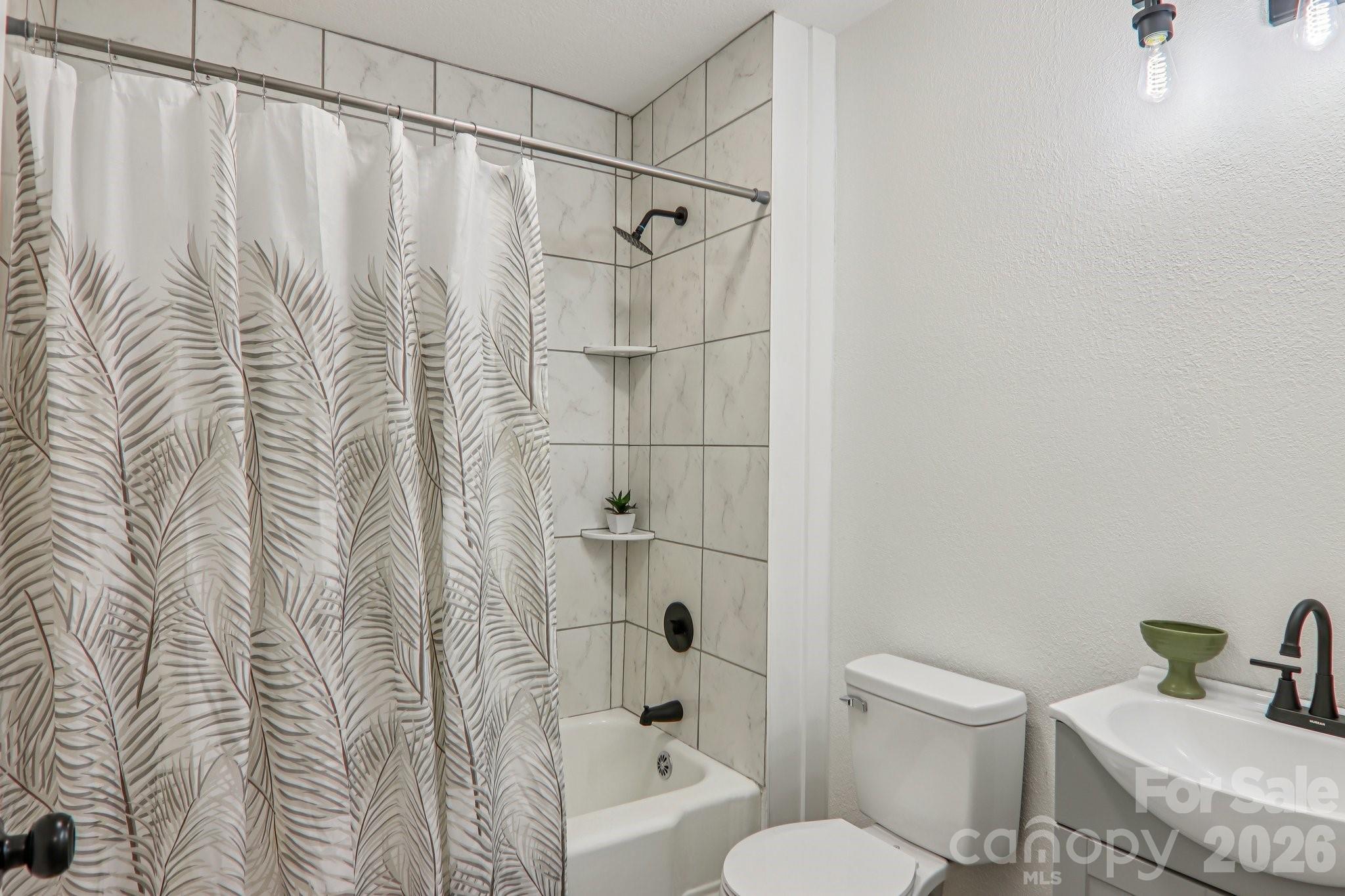 117 Virginia Avenue Waynesville NC 28786