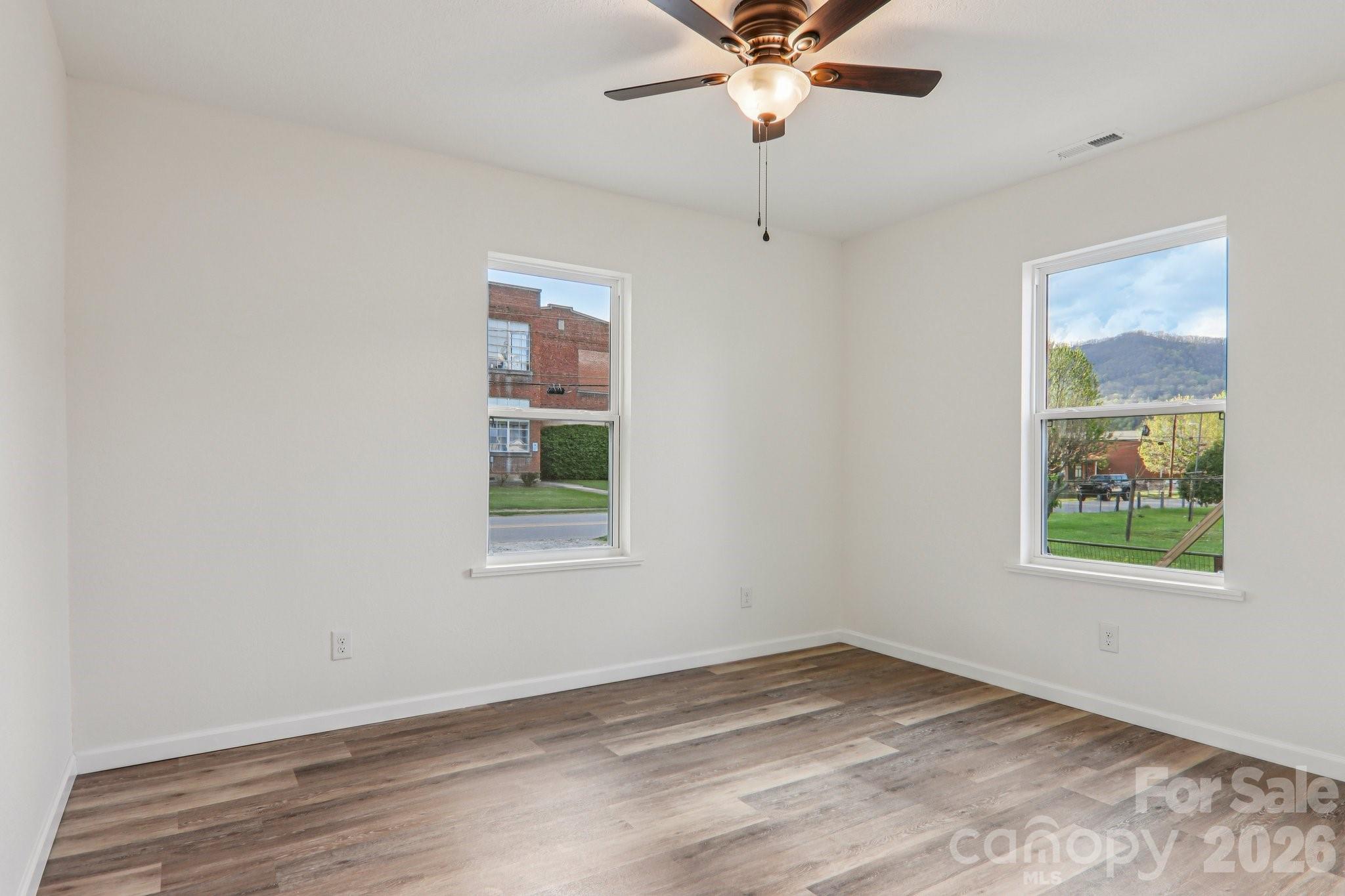 117 Virginia Avenue Waynesville NC 28786