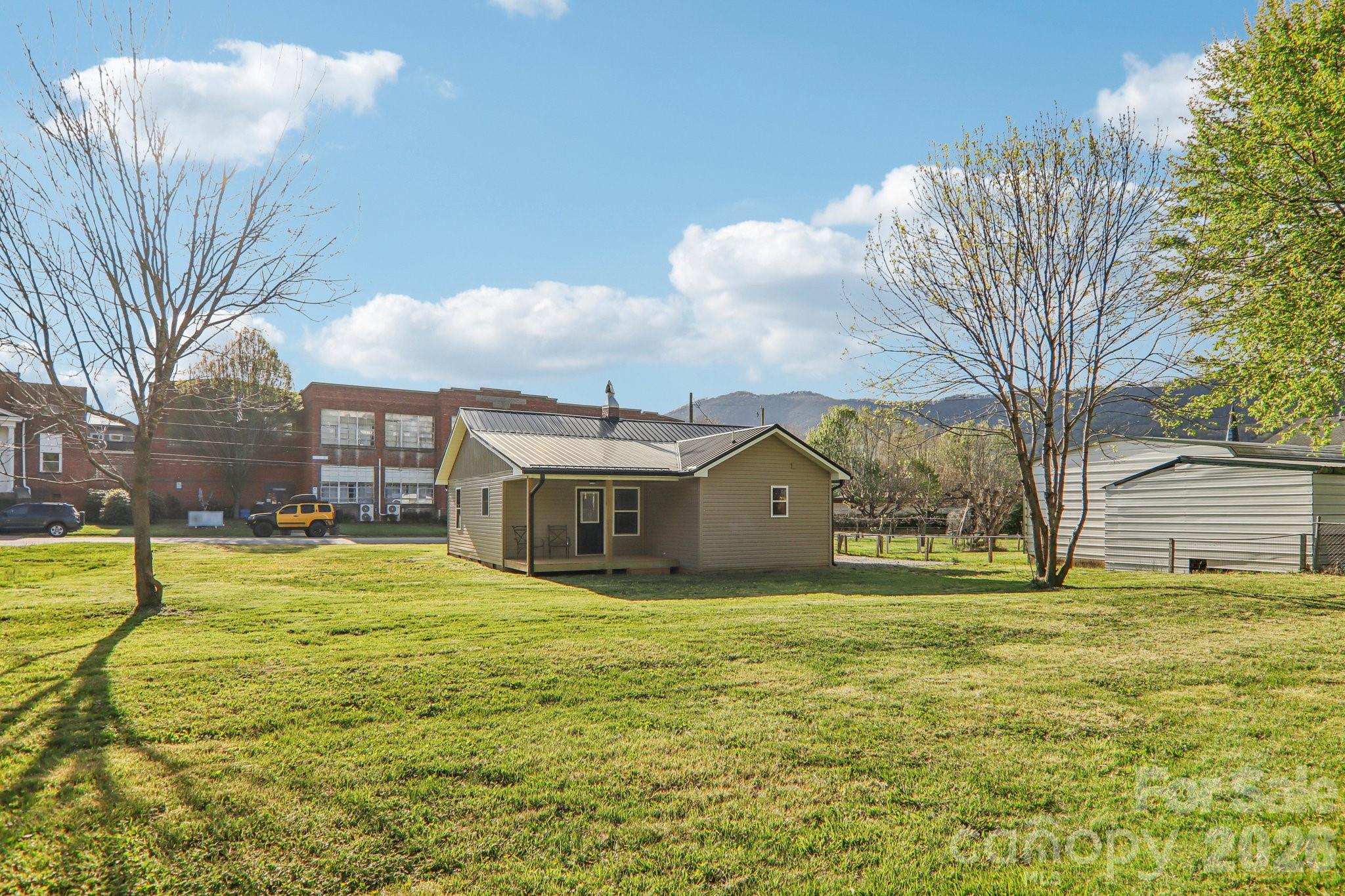 117 Virginia Avenue Waynesville NC 28786