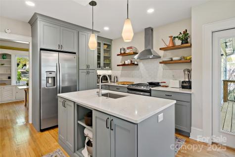 13 Brucemont Place Asheville NC 28806