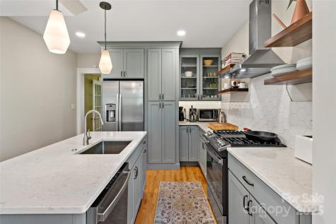 13 Brucemont Place Asheville NC 28806