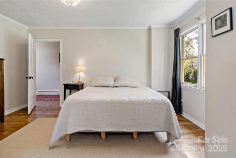 13 Brucemont Place Asheville NC 28806