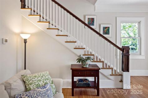 13 Brucemont Place Asheville NC 28806