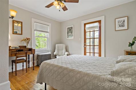 13 Brucemont Place Asheville NC 28806