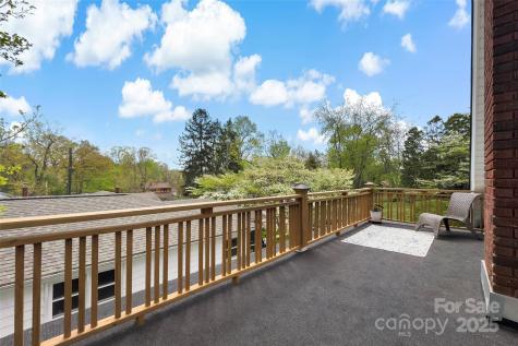 13 Brucemont Place Asheville NC 28806