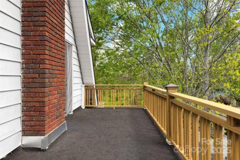 13 Brucemont Place Asheville NC 28806