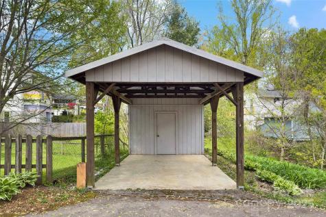 13 Brucemont Place Asheville NC 28806