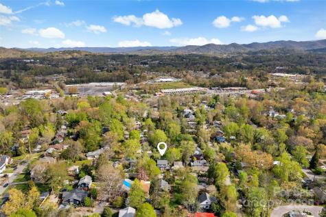13 Brucemont Place Asheville NC 28806