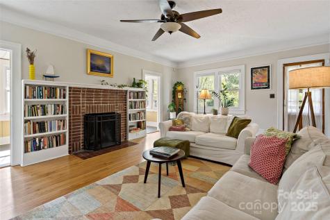 13 Brucemont Place Asheville NC 28806