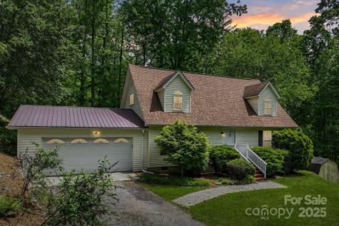 84 Varnadore Drive Arden NC 28704