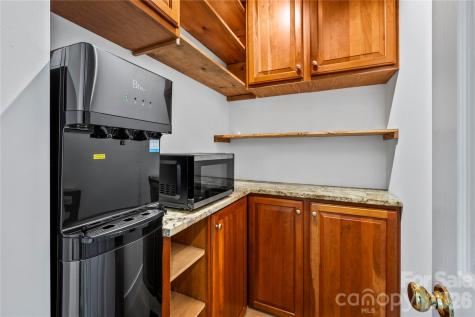 123 White Ash Drive E Asheville NC 28803