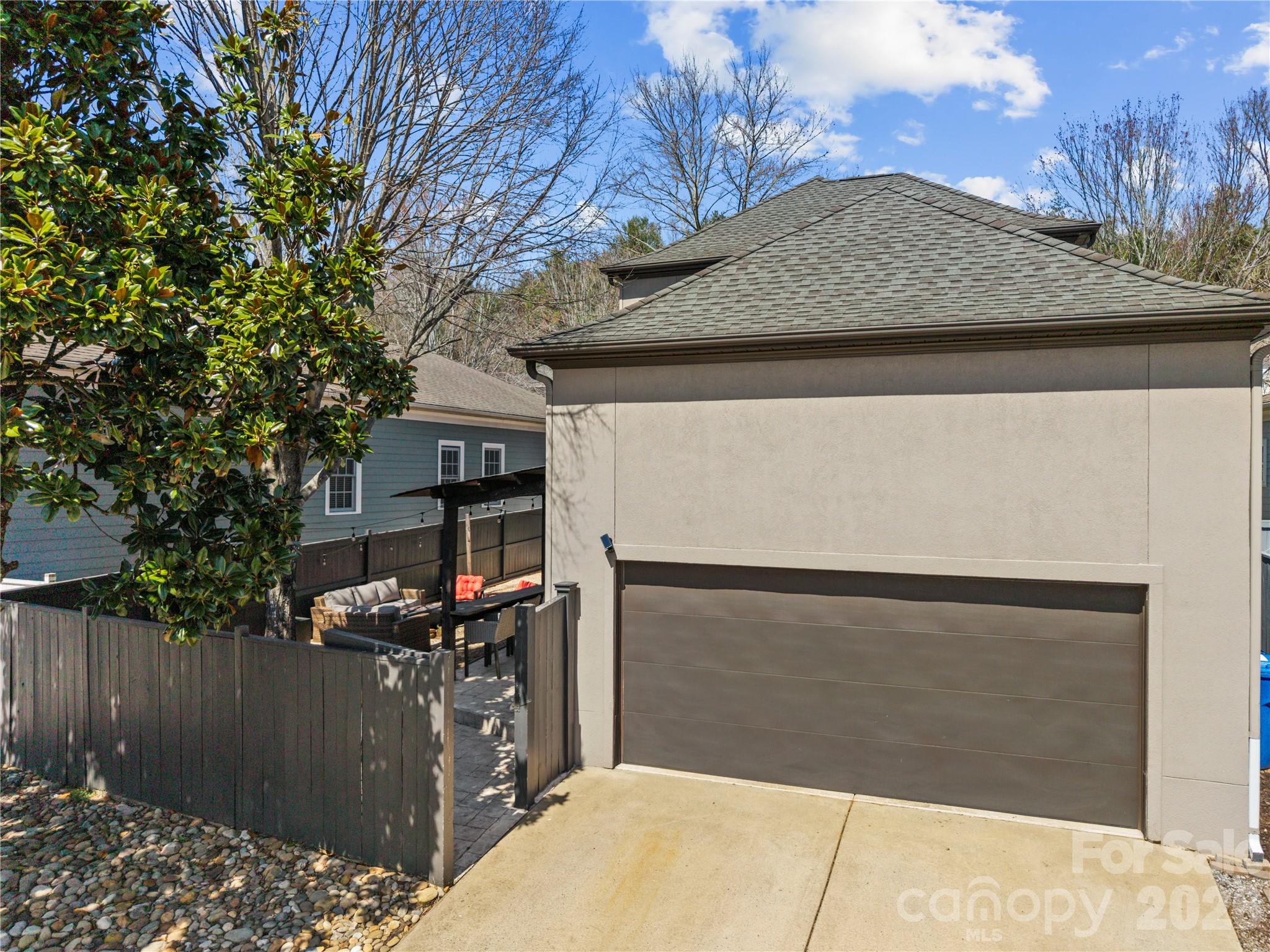 123 White Ash Drive E Asheville NC 28803