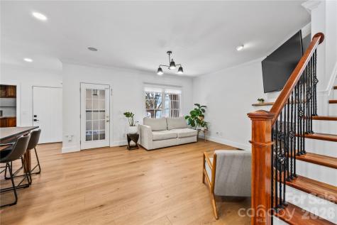 123 White Ash Drive E Asheville NC 28803