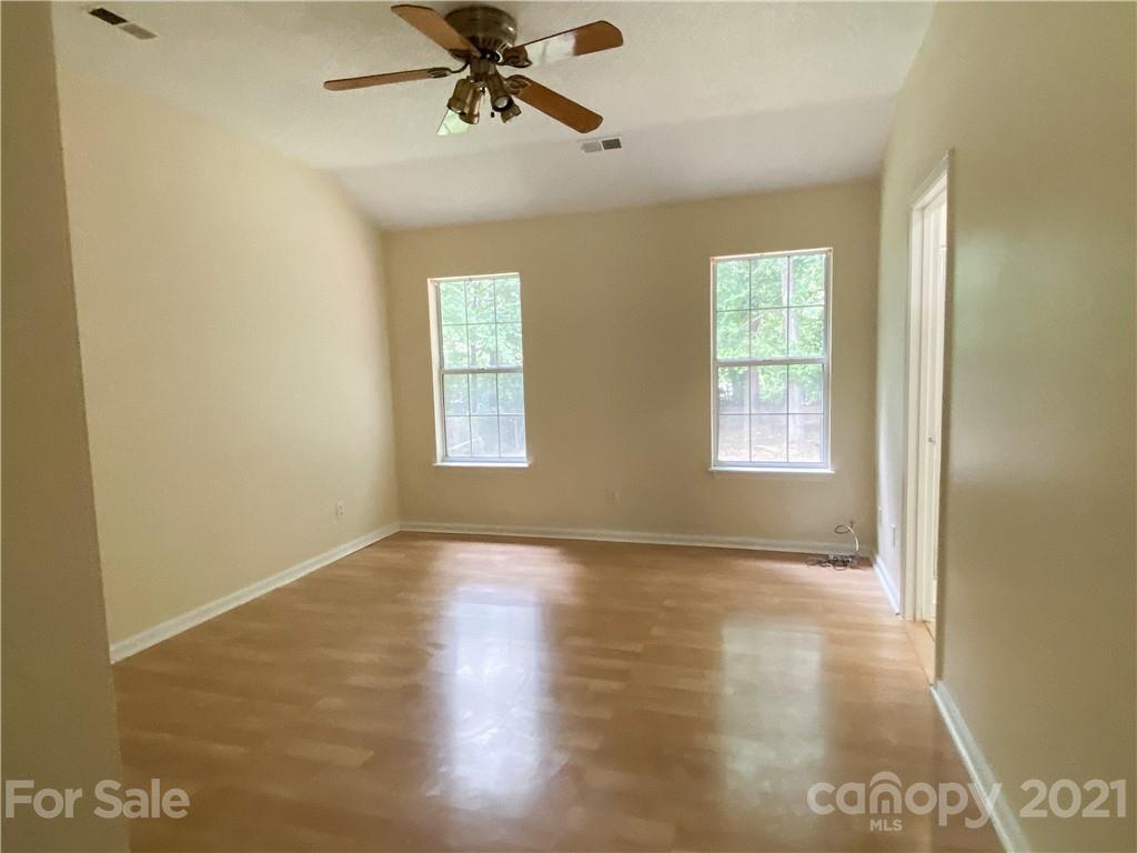 7007 Spandril Lane Charlotte NC 28215