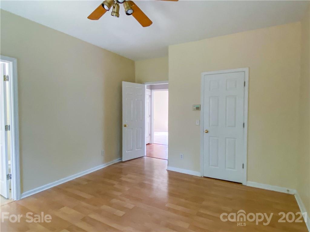 7007 Spandril Lane Charlotte NC 28215