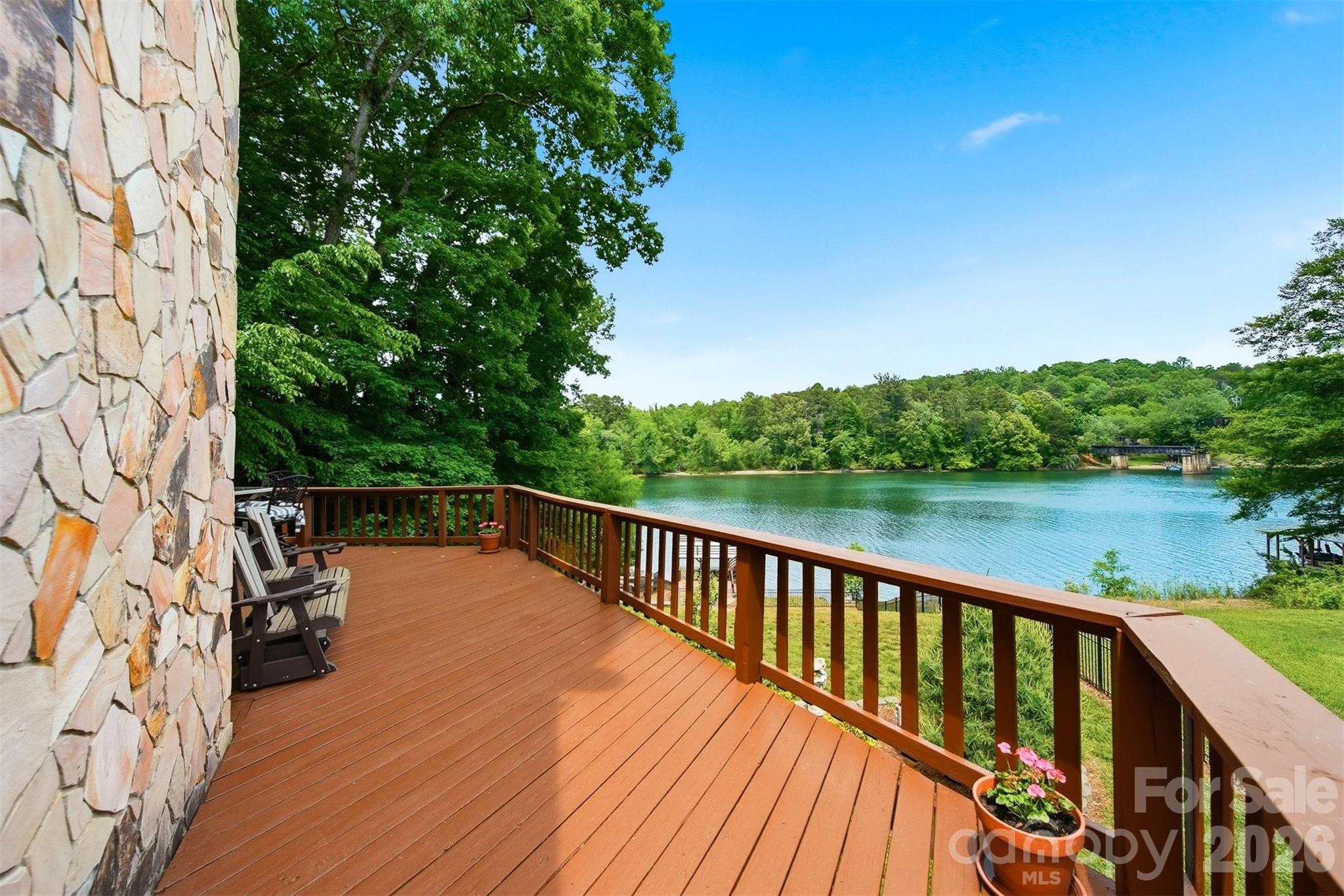 1925 Lake Acres Drive Hickory NC 28601