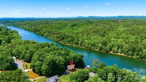 1925 Lake Acres Drive Hickory NC 28601
