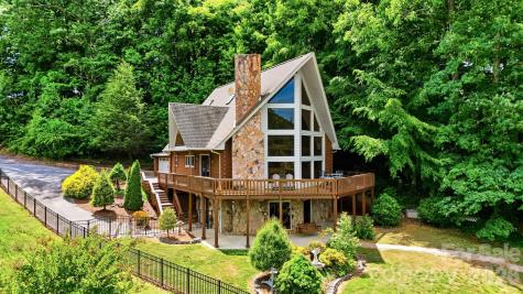 1925 Lake Acres Drive Hickory NC 28601