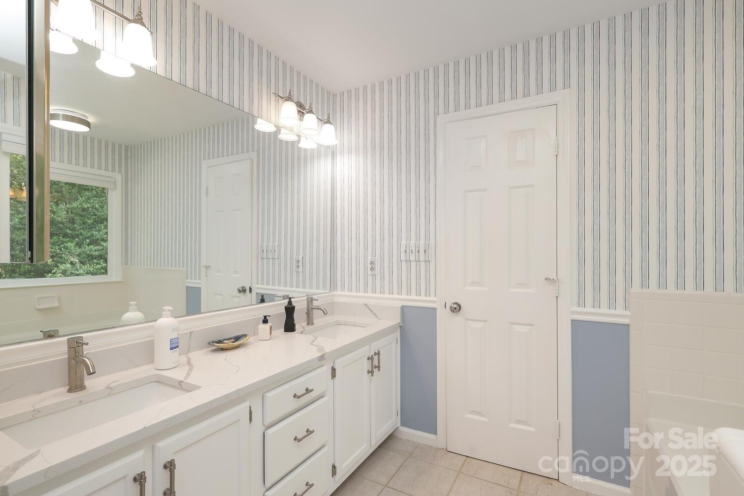 9900 Colvard Circle Charlotte NC 28269