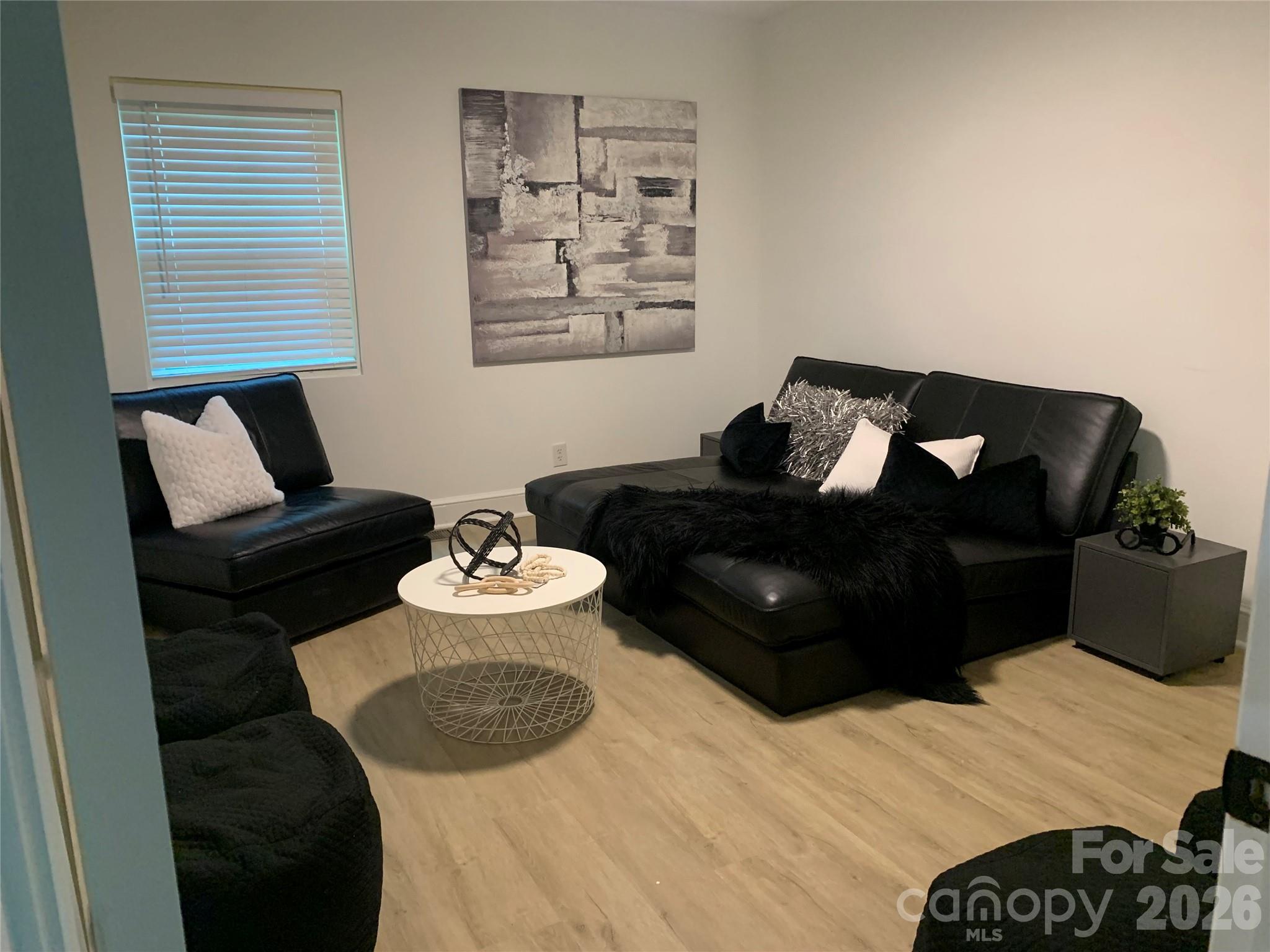 2524 Pickway Drive Charlotte NC 28269