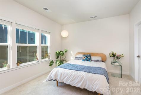 144 Millsbee Lane Charlotte NC 28205