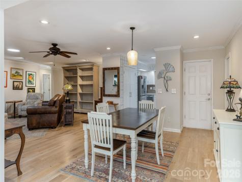128 Camellia Way Hendersonville NC 28739
