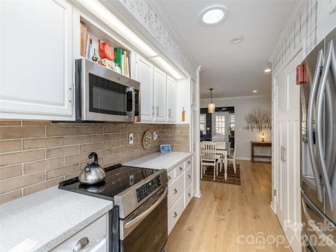 128 Camellia Way Hendersonville NC 28739
